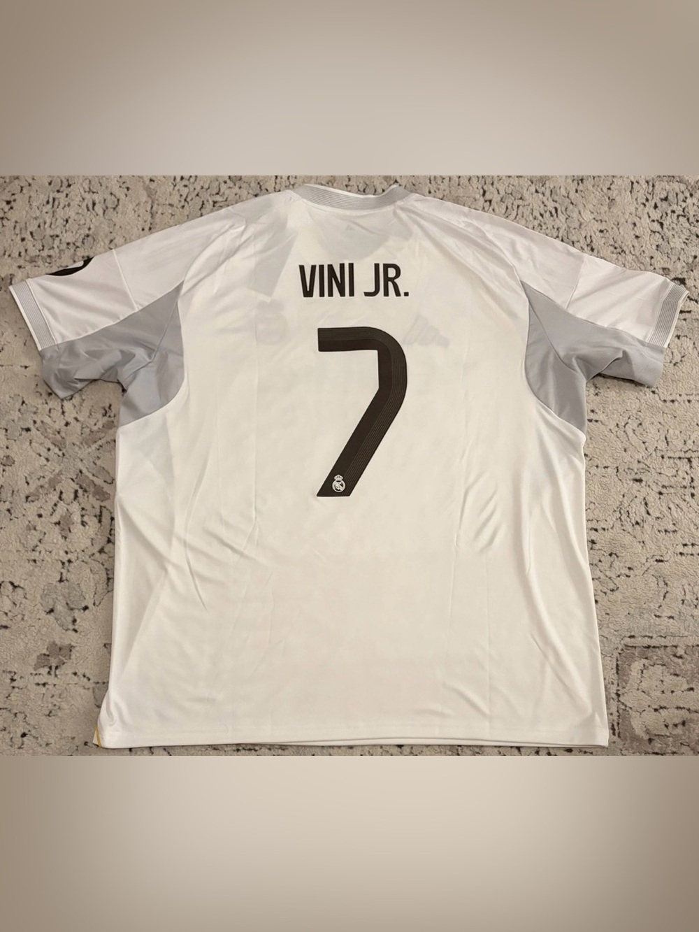 Adidas Official Real Madrid 2025/2026 Vini Jr. #7 JJ1931 Jersey Men’s Size: XL